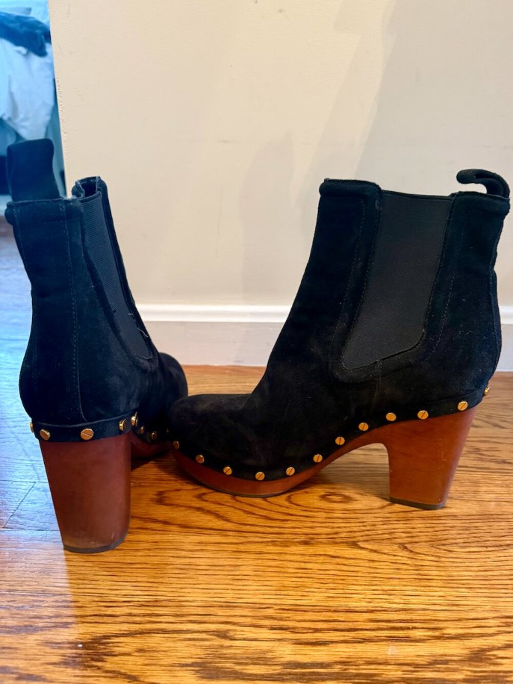 Veronica Beard Black Suede Studded Ankle Boots Wooden Heel Chelsea Boot Size 8